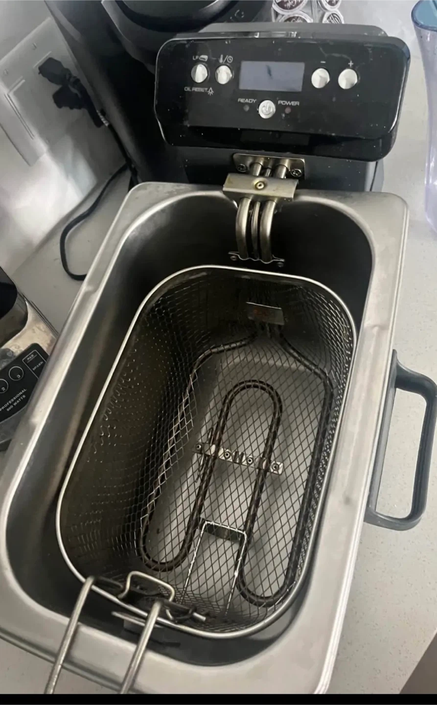 DeLonghi Easy Clean Deep Fryer - photo 2