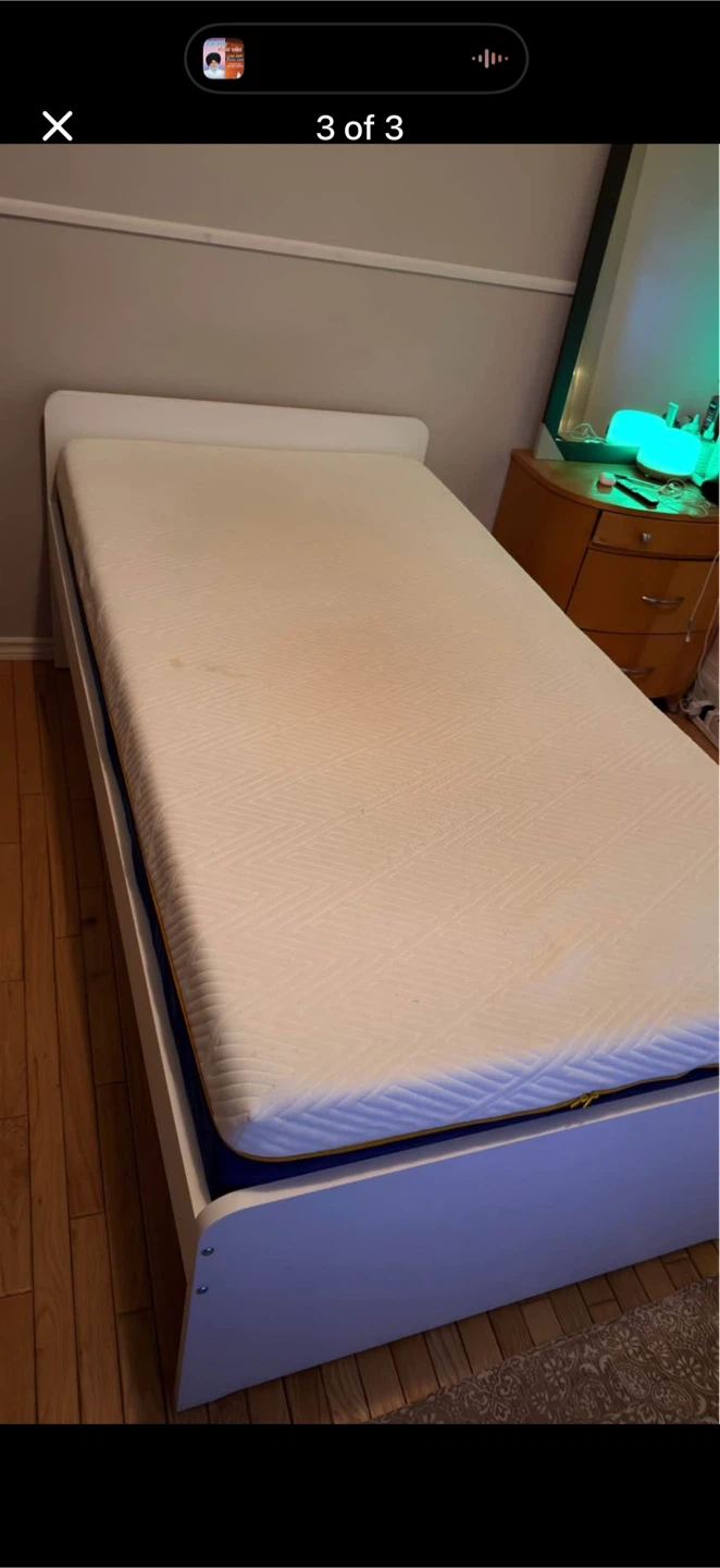 Twin Bed Frame and mattress with Slats - photo 3
