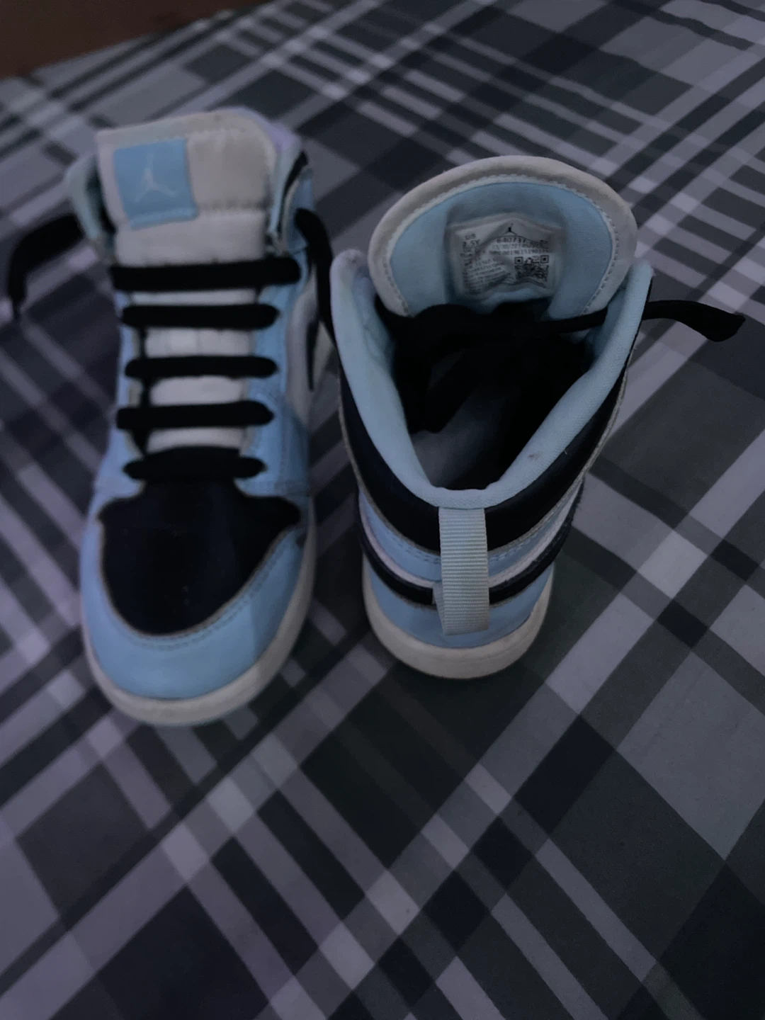 Air Jordan 1 High OG "University Blue" Sneakers - photo 2