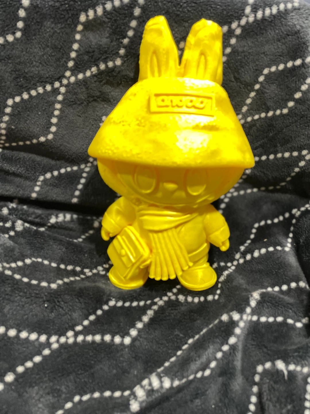 Yellow laboobuu Figurine