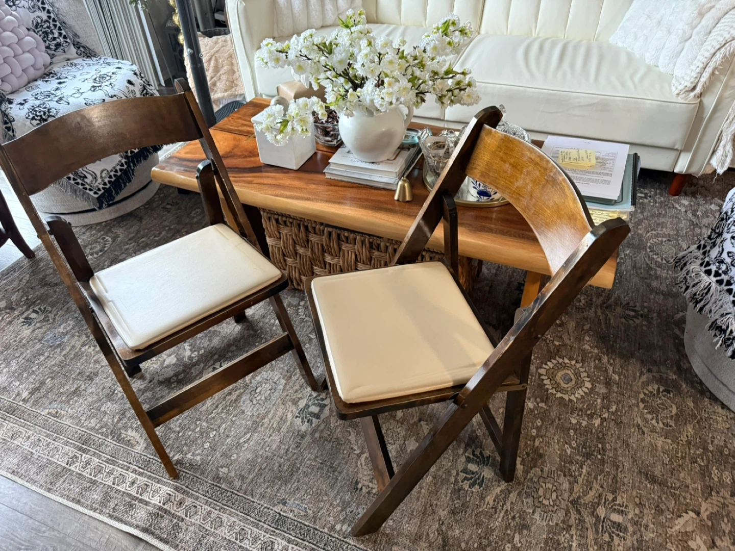 Wooden Folding Chairs with Cushions (Set of 2)