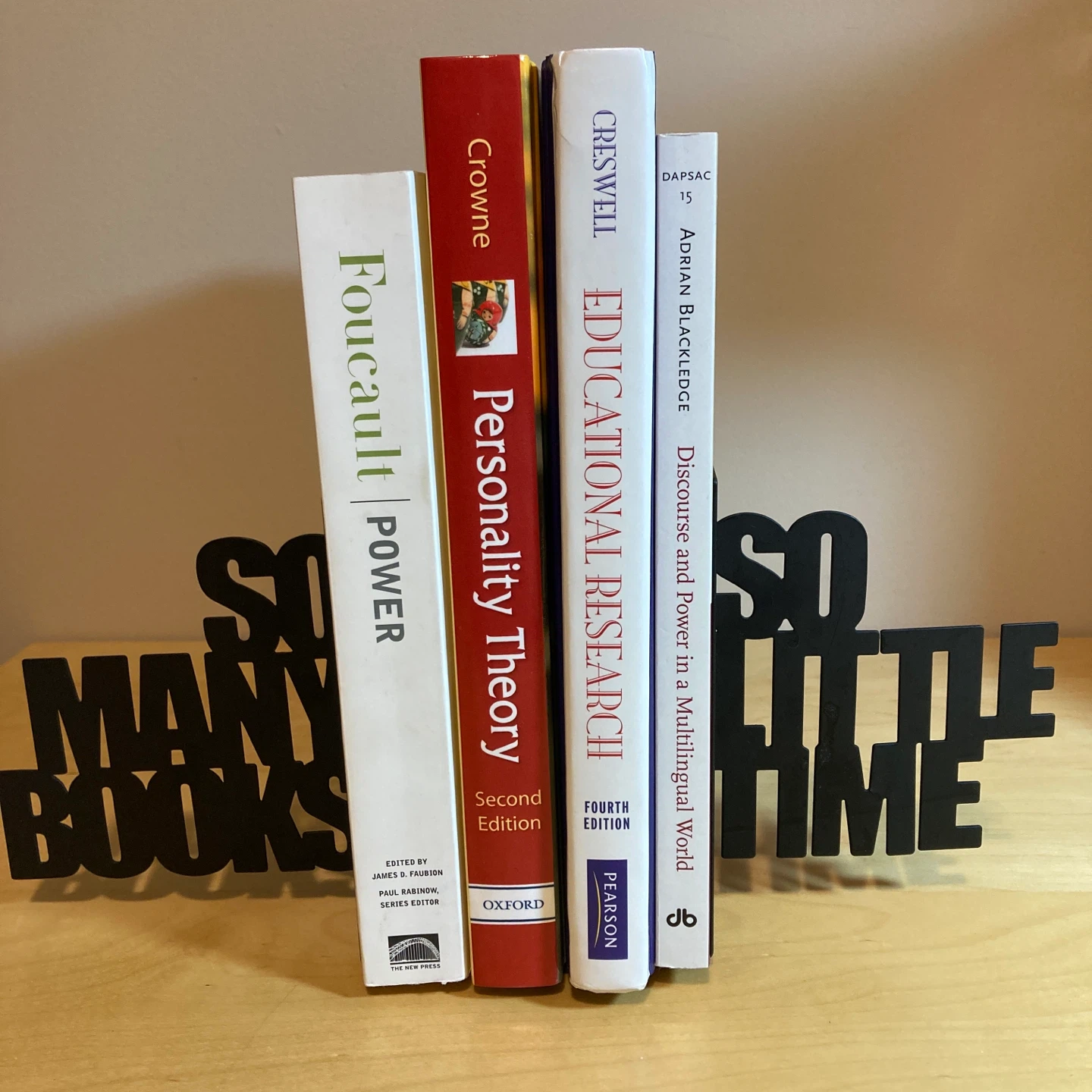 Novelty Metal Bookends - "So Many Books So Little Time"
