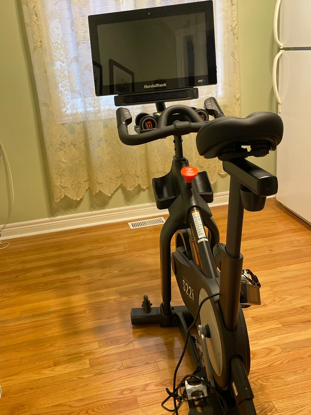 NordicTrack S22i Commercial Studio Cycle - photo 2