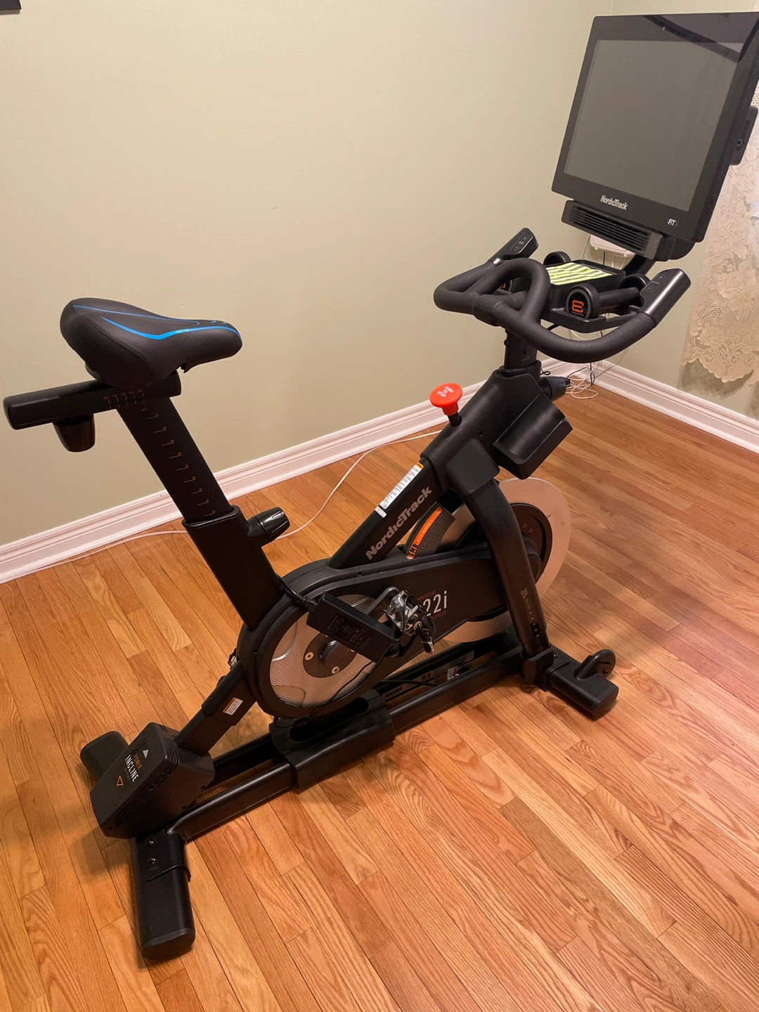 NordicTrack S22i Commercial Studio Cycle