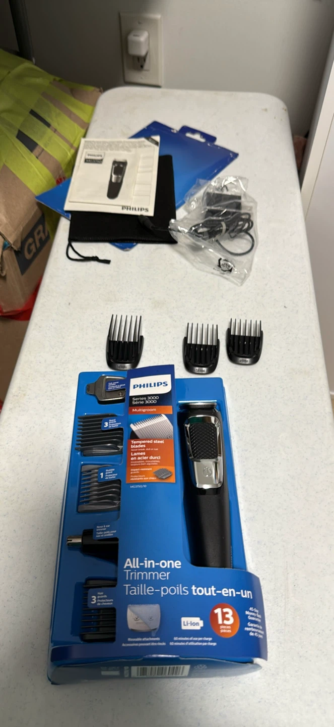 Philips Norelco Multigroom Series 3000  Set - photo 2