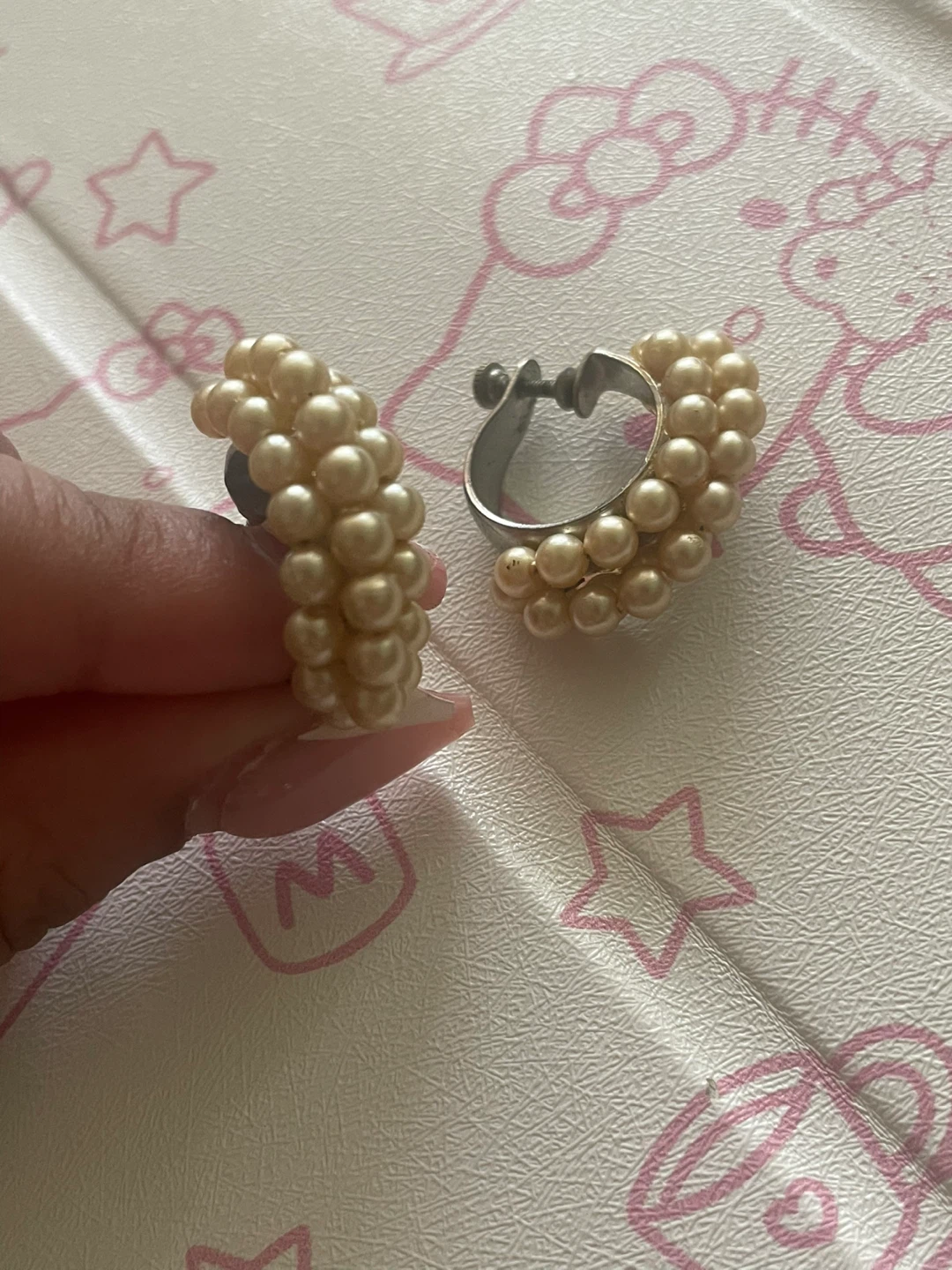 Pearl Hoop Screw-Back Earrings - photo 3