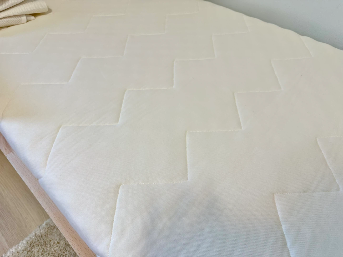 IKEA Sniglar Kid Bed with Guardrail - photo 4