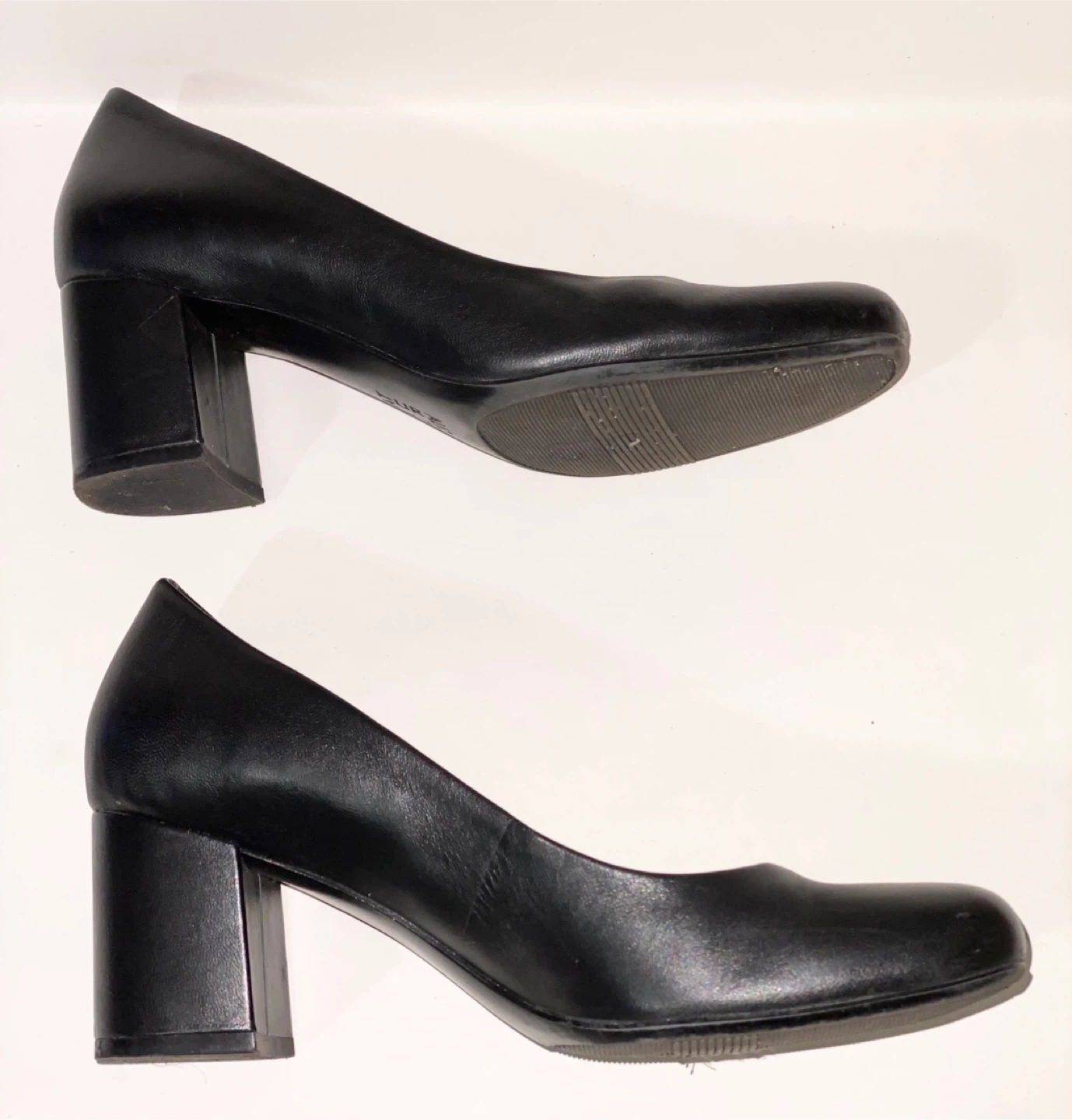 Naturalizer Black Leather Block Heel Pumps - photo 5