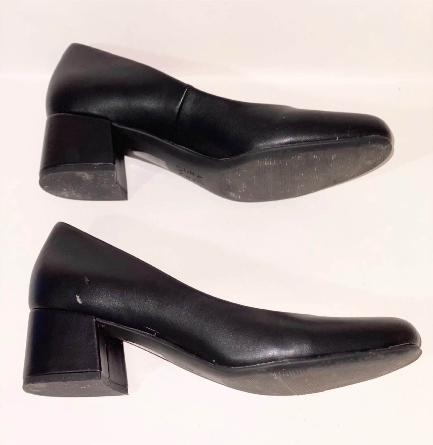 Naturalizer Black Leather Block Heel Pumps - photo 3