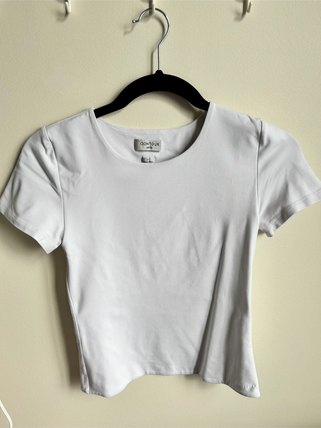 ARITZIA CONTOUR Basic T-Shirts - White, Black, Brown - photo 2