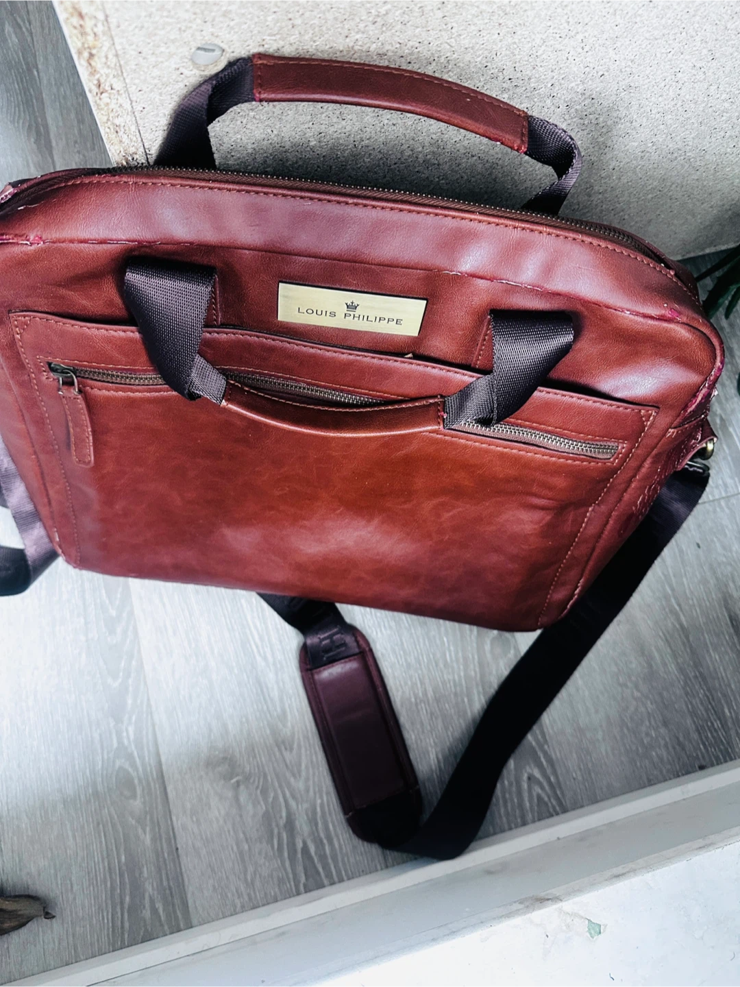 Louis Philippe Brown rexine Leather Laptop Bag - photo 4