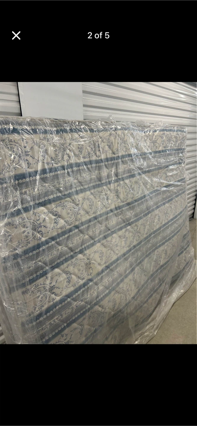 New Queen Size Bed Mattress - photo 2