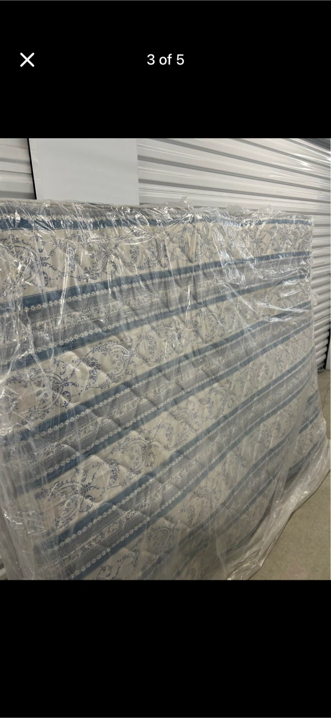 New Queen Size Bed Mattress - photo 3