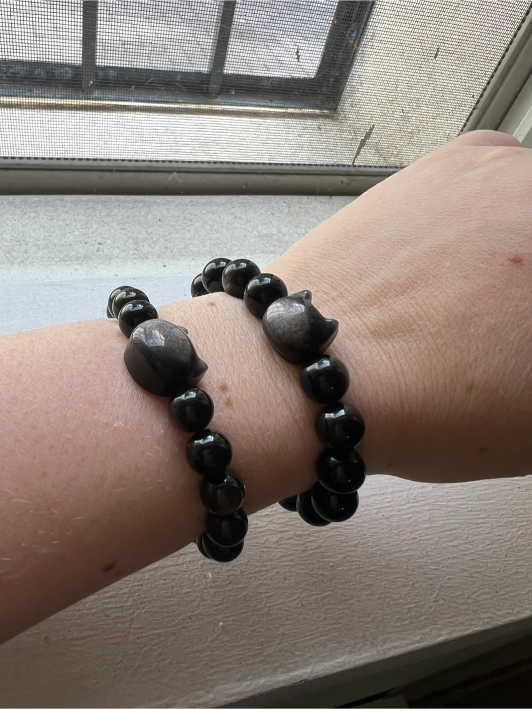 Black obsidian Beaded Bracelet with Cat Charm - photo 2