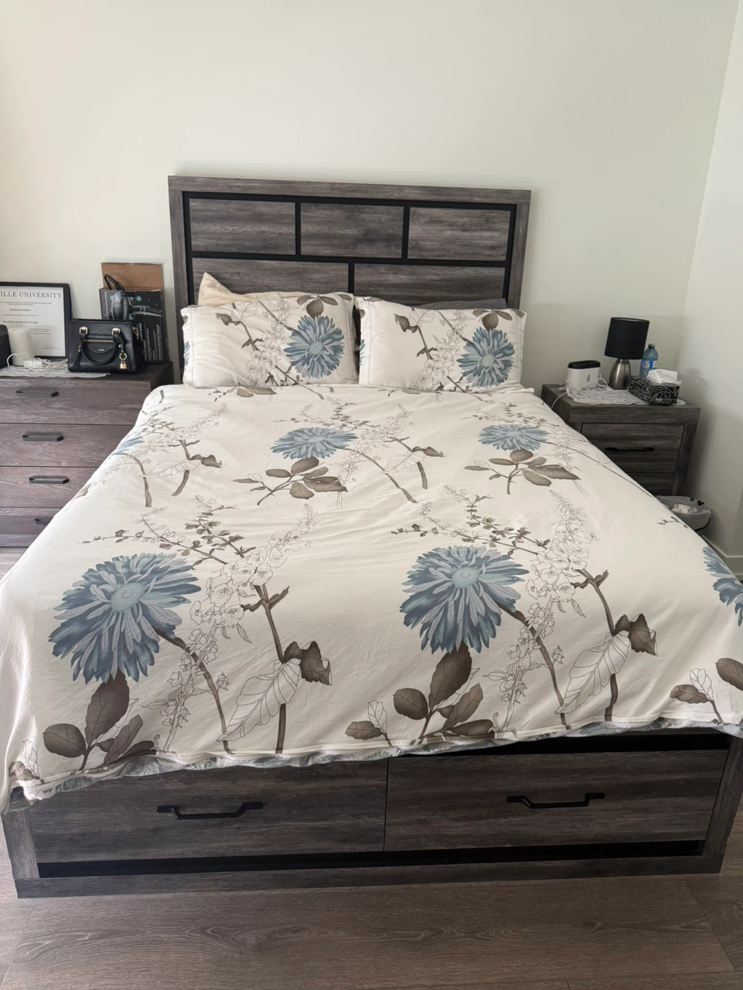 Full size bed with built in drawers