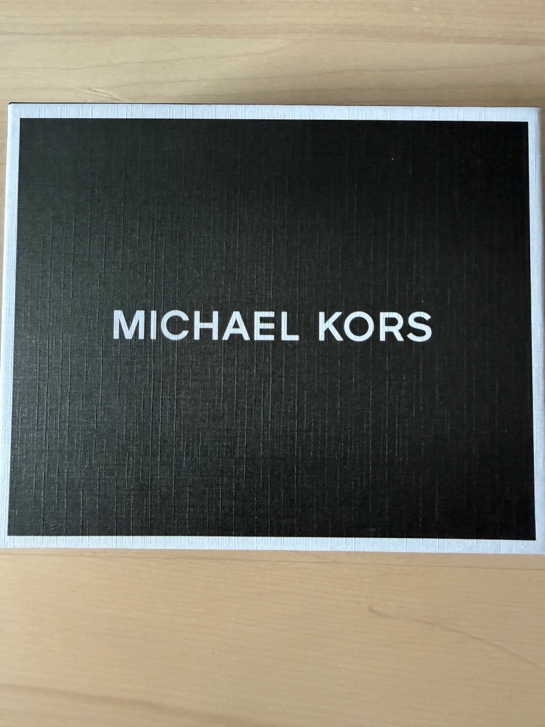 Michael Kors Bi-fold Wallet - photo 4