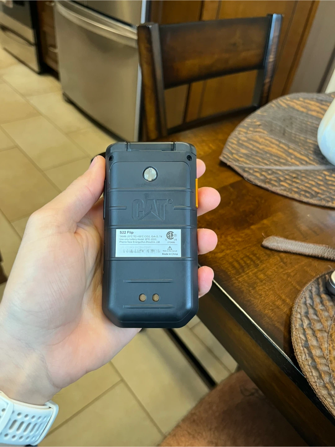 CAT S22 Flip Phone - photo 3