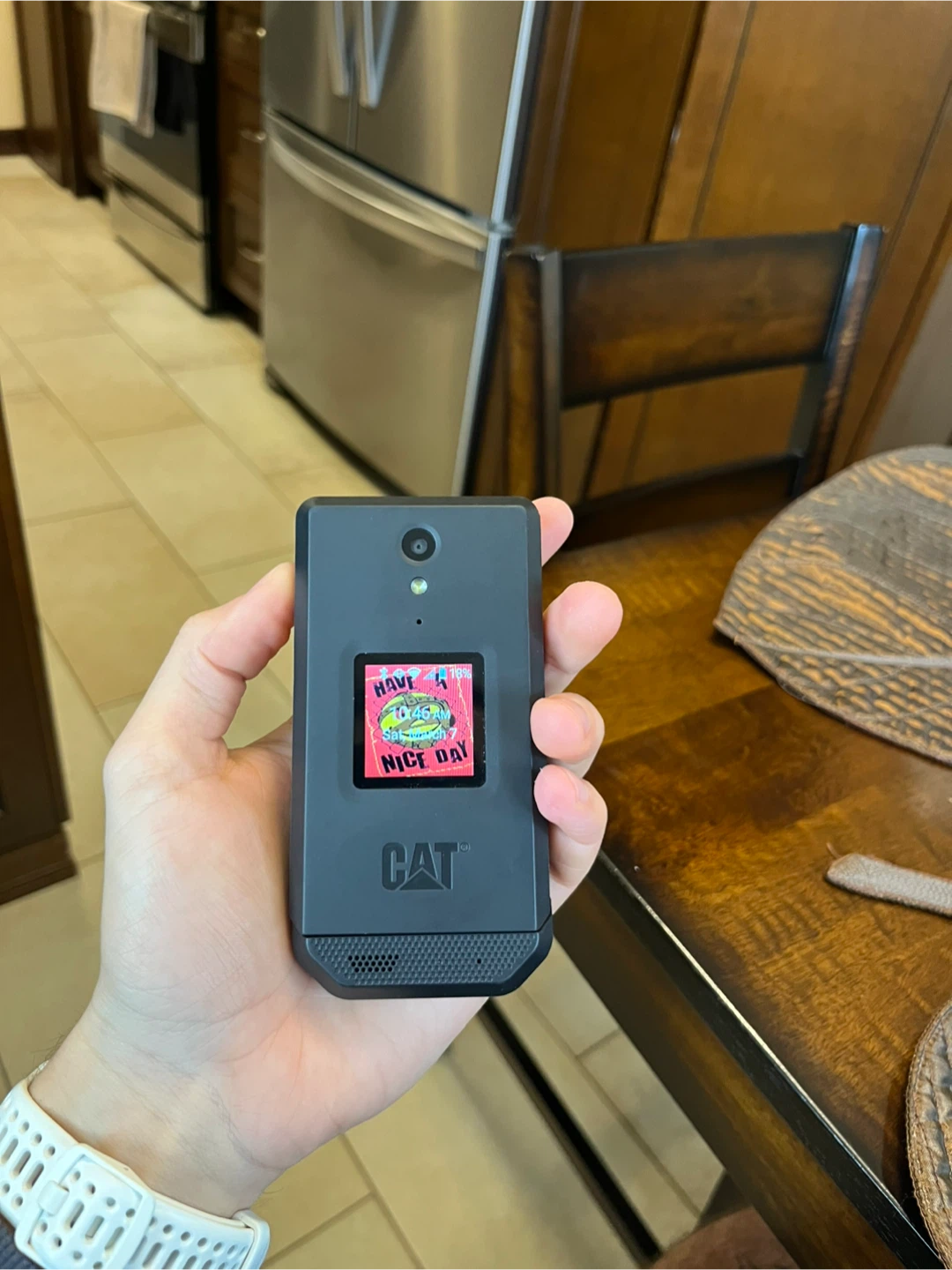 CAT S22 Flip Phone - photo 2