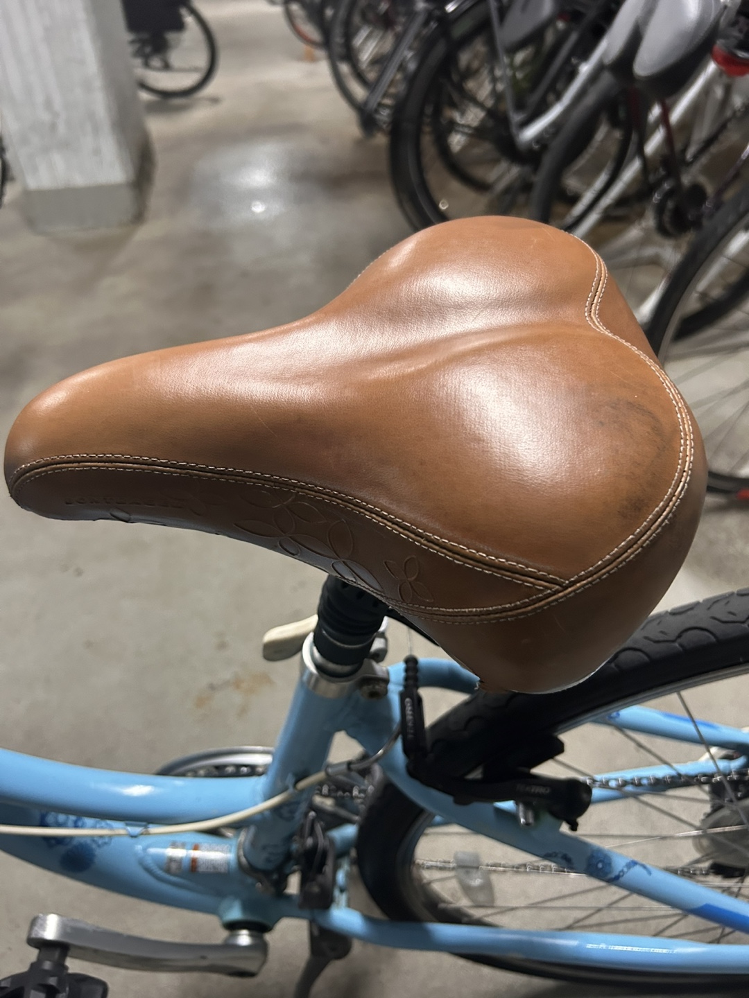 $130 — Women’s 26” Trek Navigator Comfort Bike - photo 4