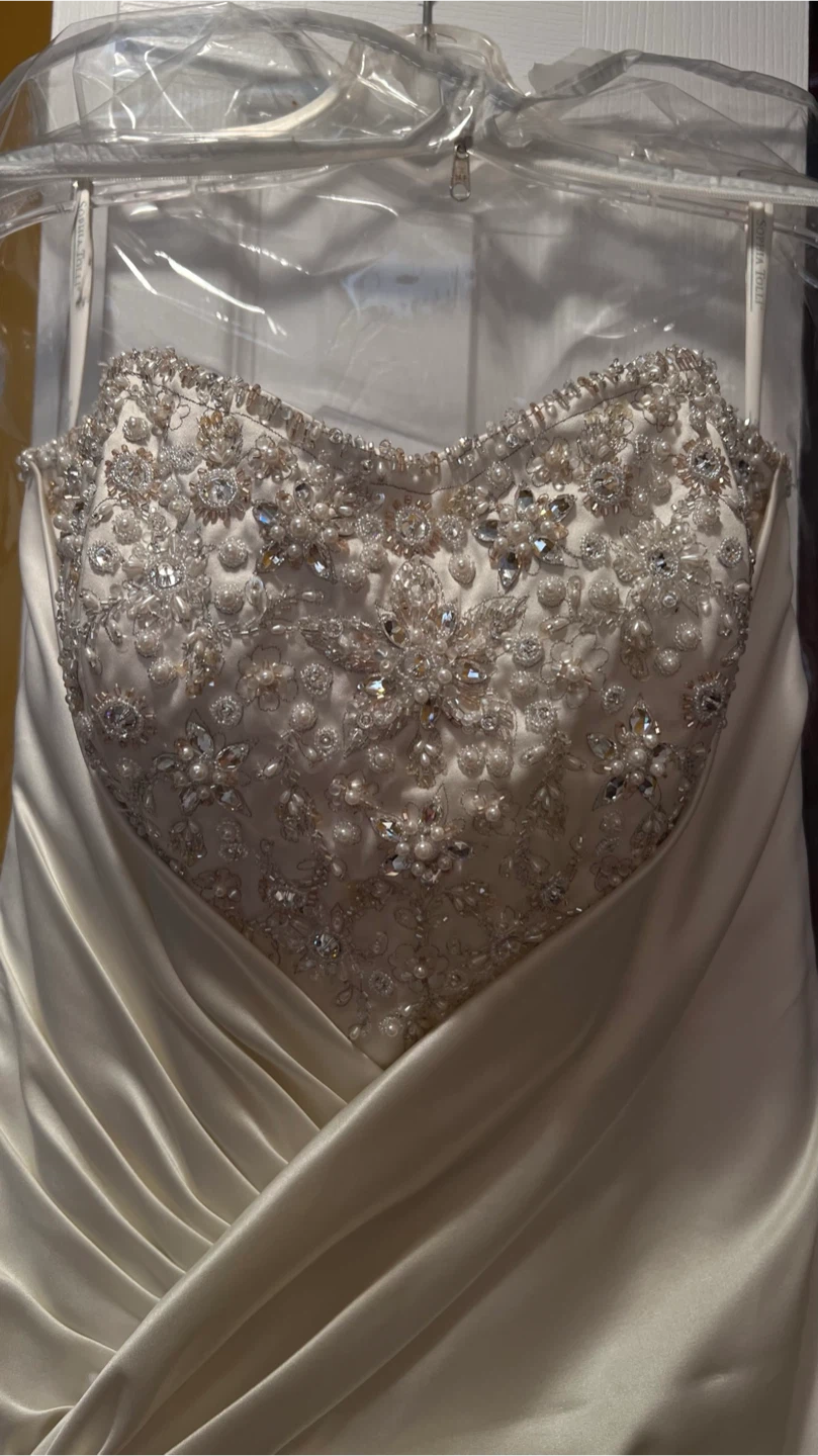 Sophia Tolli Wedding Dress - photo 3