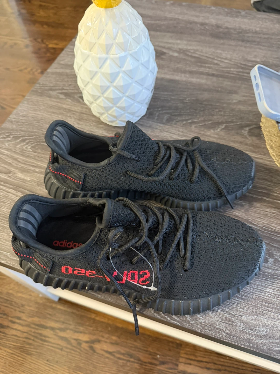 Adidas Yeezy Boost 350 V2 "Bred"size 6 woman - photo 2