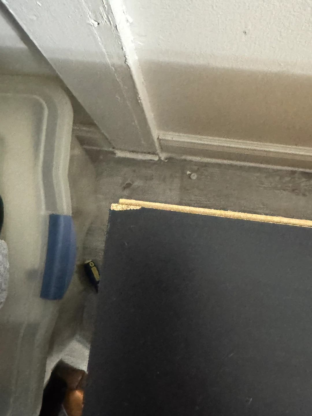 Black 6-Drawer Dresser - photo 5