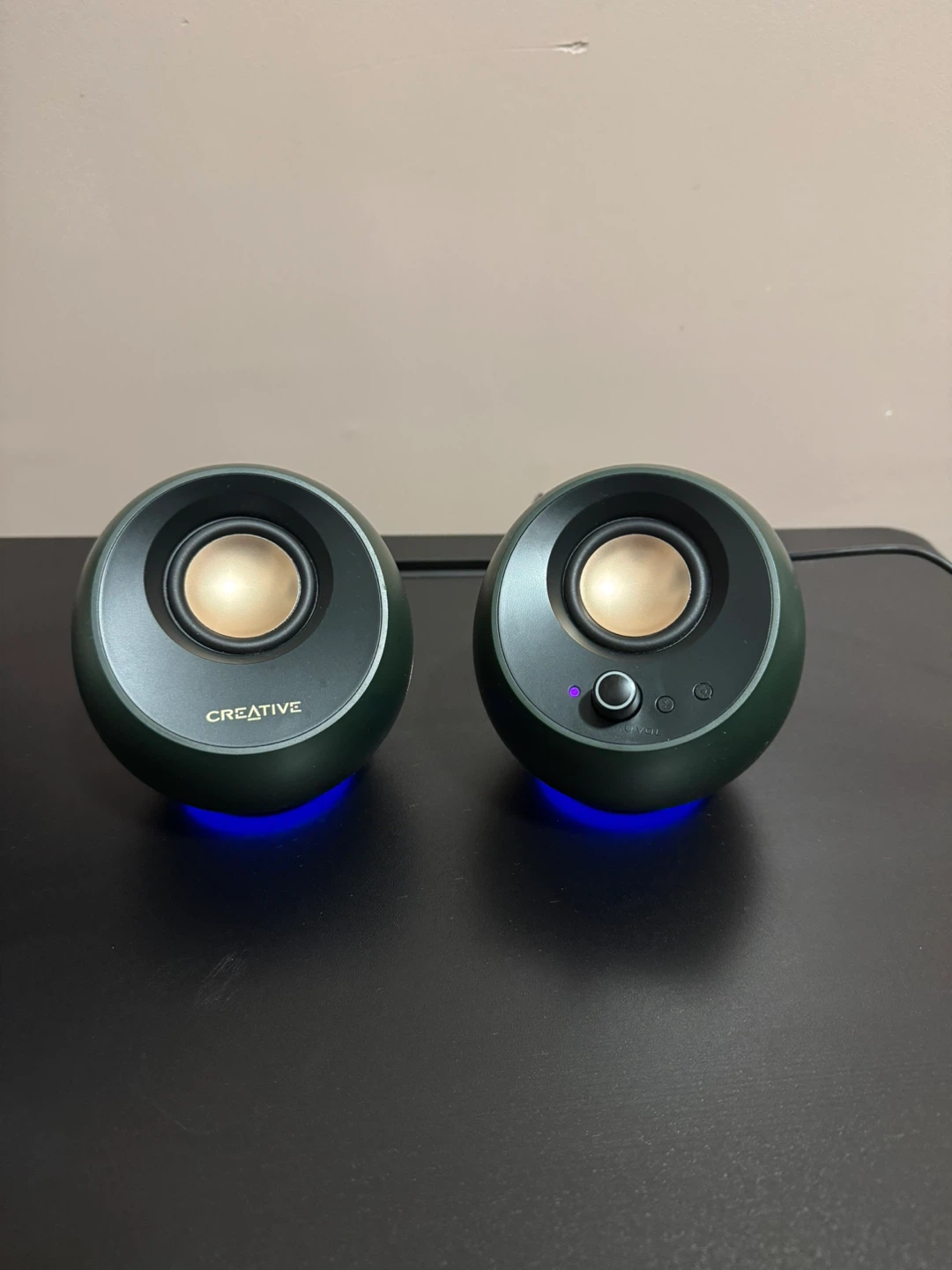 Creative RGB Speakers – Bluetooth + USB-C – Excellent Condition - photo 3