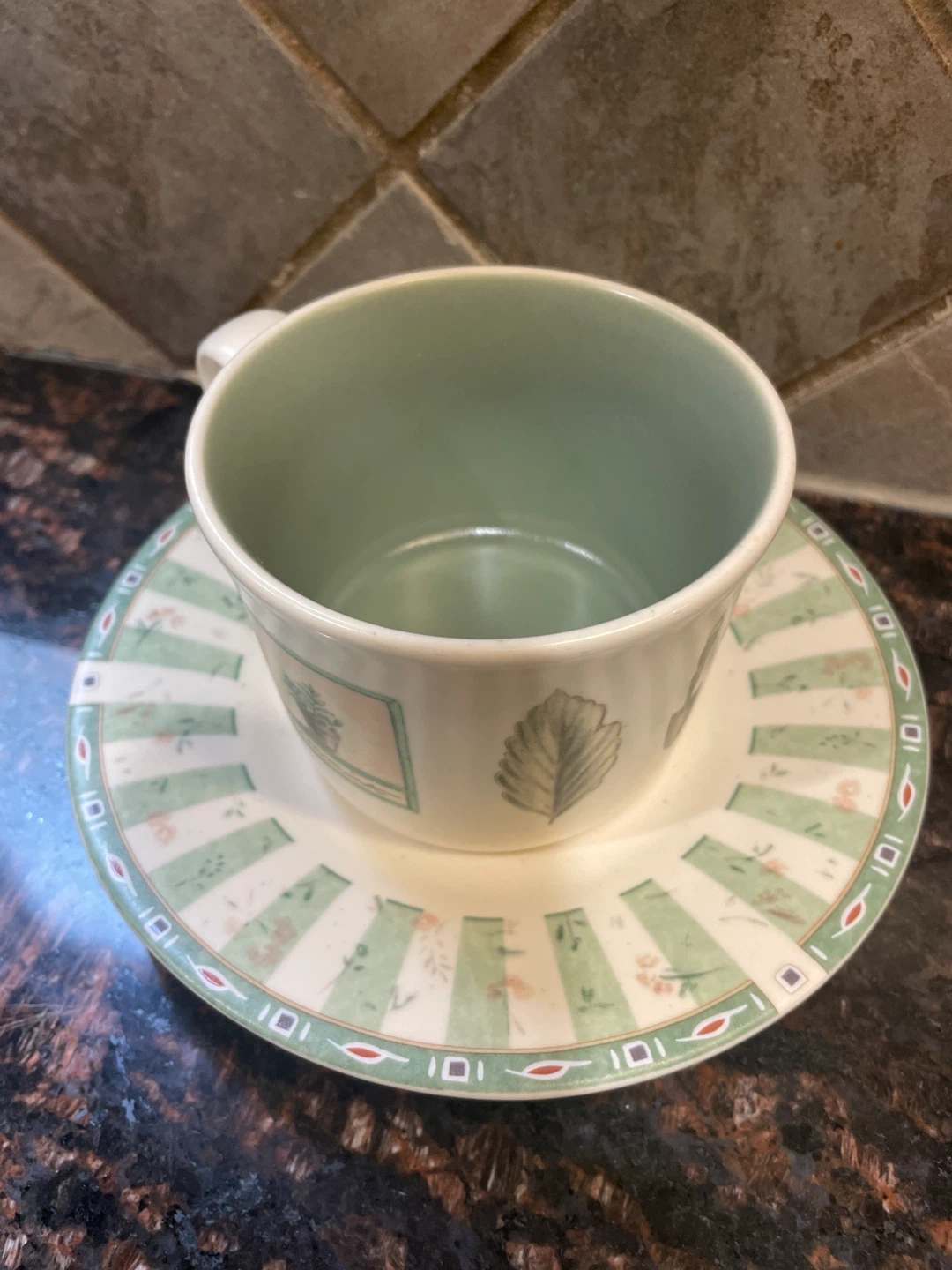 Pfaltzgraff "Naturewood" Chamomile Teacup and Saucer - photo 2