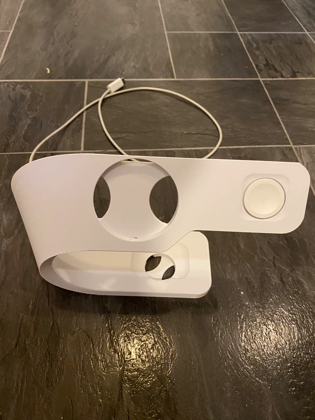 White Apple Watch and iPhone Charging Stand - photo 2