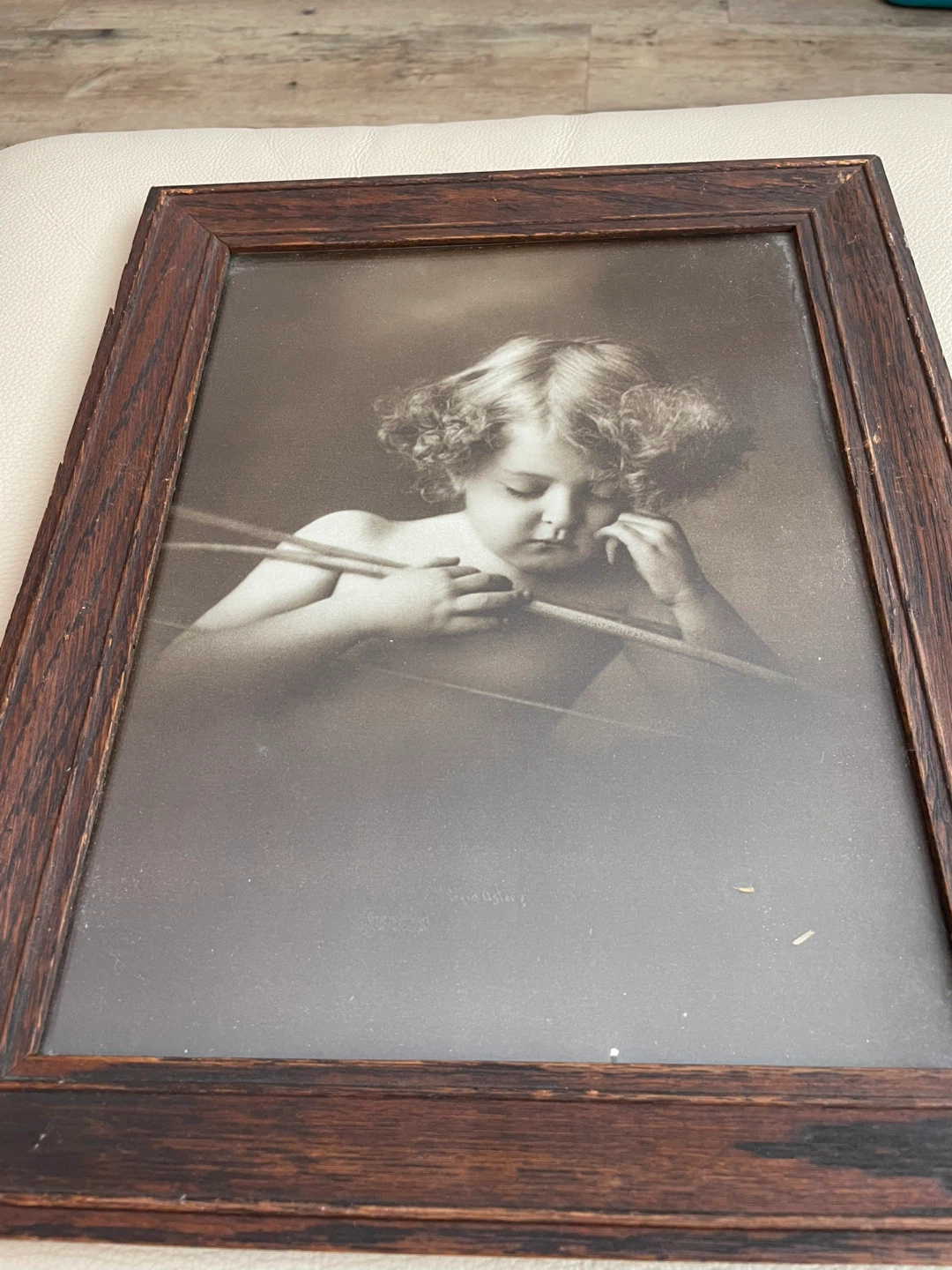 Antique  Framed Cherub Lithographs pair - photo 3