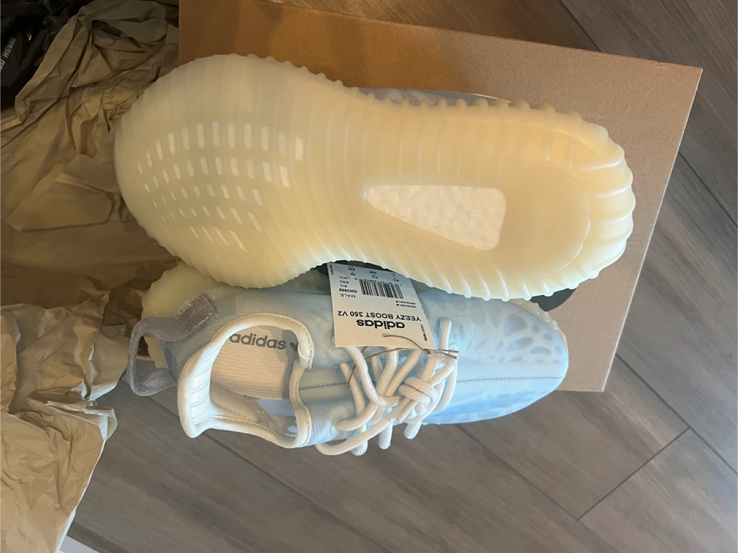 Adidas Yeezy Boost 350 V2 "Mono Ice" Sneakers Size 4 US - photo 4