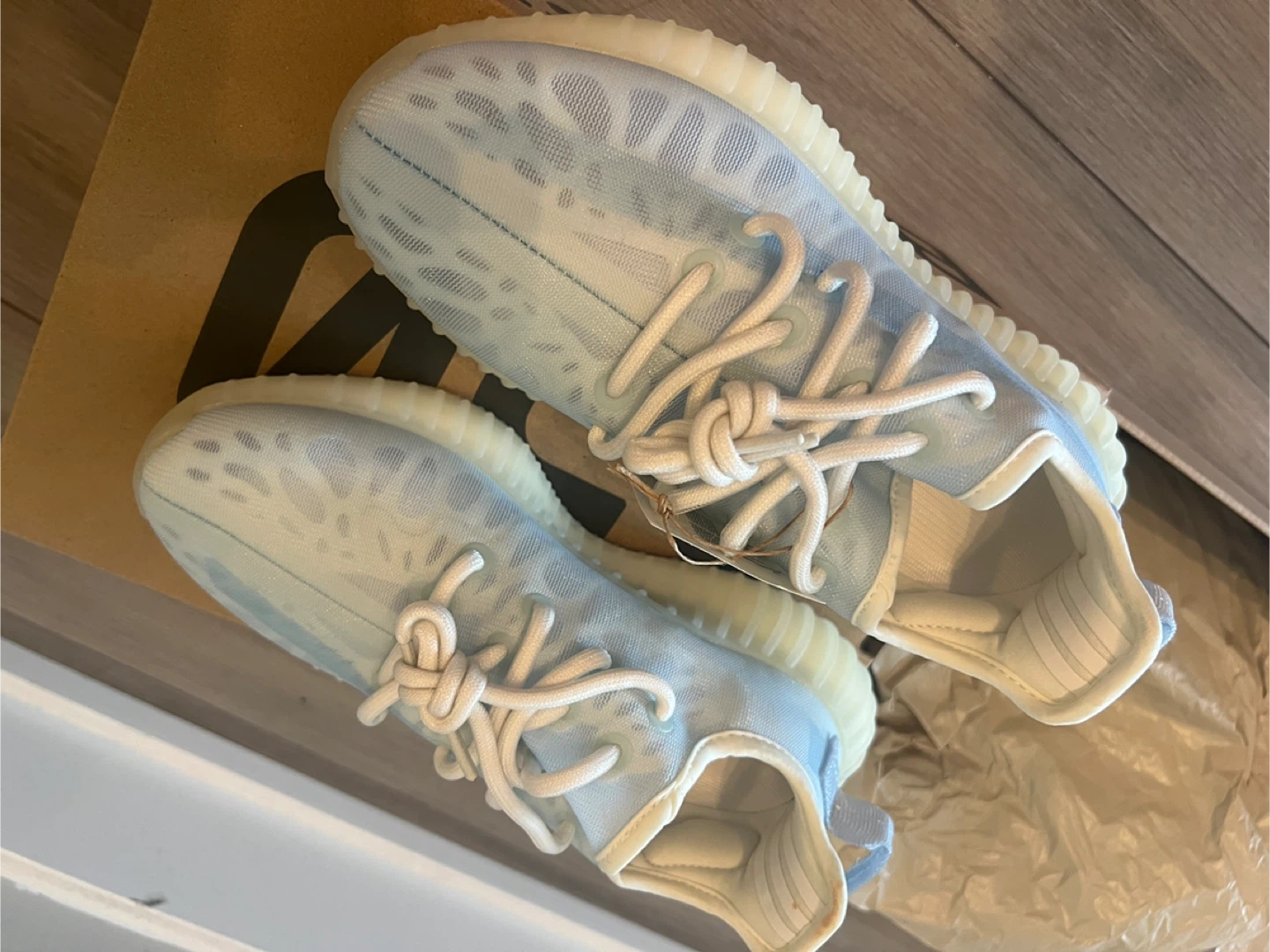 Adidas Yeezy Boost 350 V2 "Mono Ice" Sneakers Size 4 US - photo 5