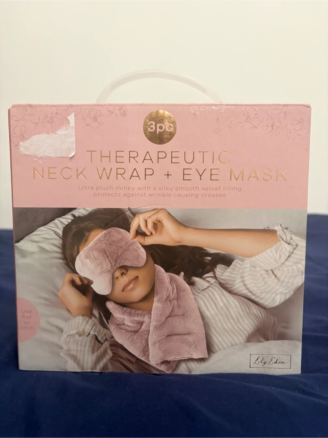 Lily Eden Therapeutic Neck Wrap & Eye Mask Set