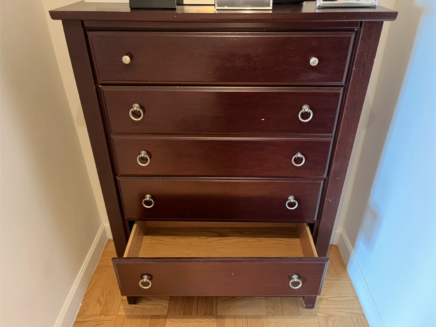 5 Drawer Dresser - Cherry Wood - photo 3