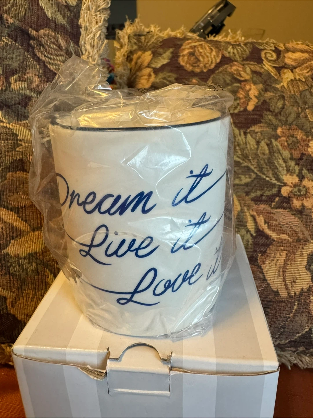 Scentsy Wax Warmer Dream It Live It Love It