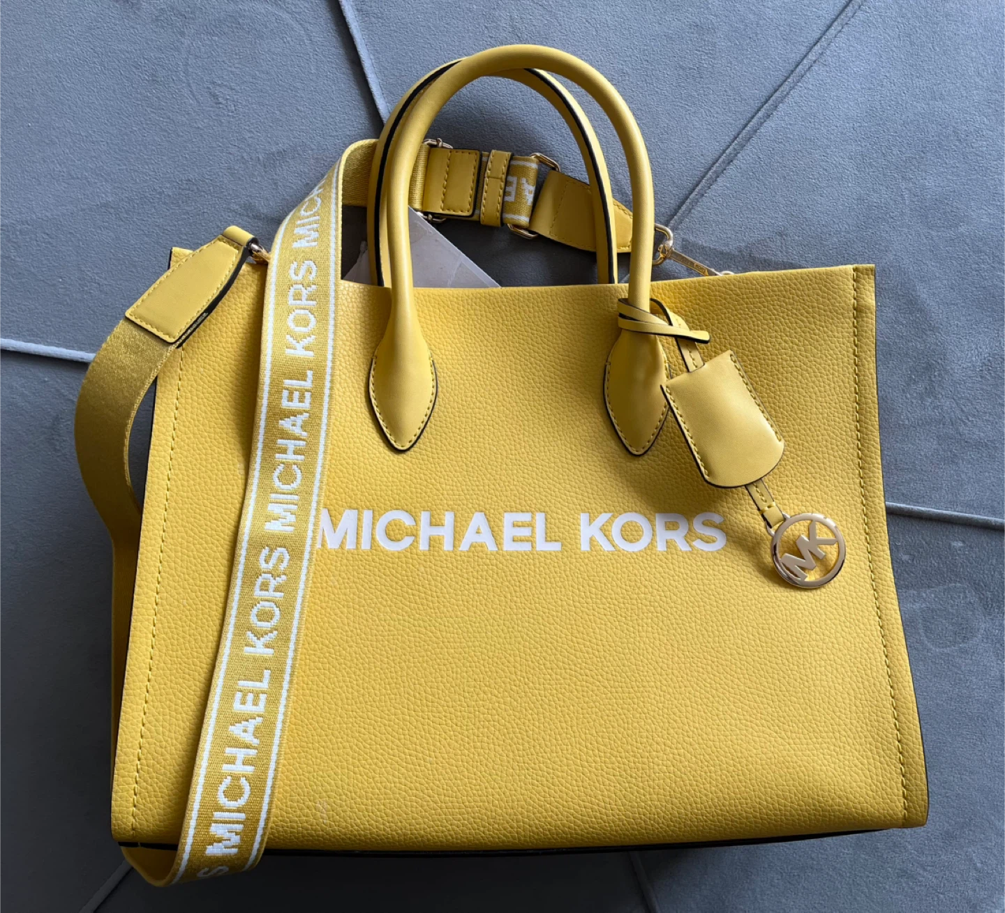 Michael Kors Yellow Leather Tote Bag - photo 4