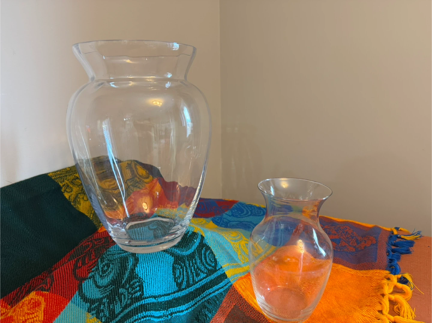 Two Clear Glass Vases - photo 2