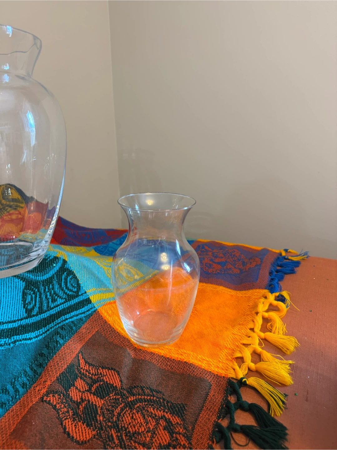 Two Clear Glass Vases - photo 3