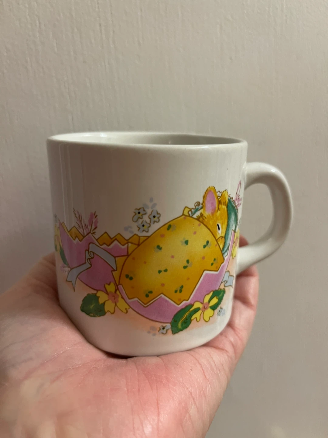 Bunny sleeping in Easter egg - Tiny Mug