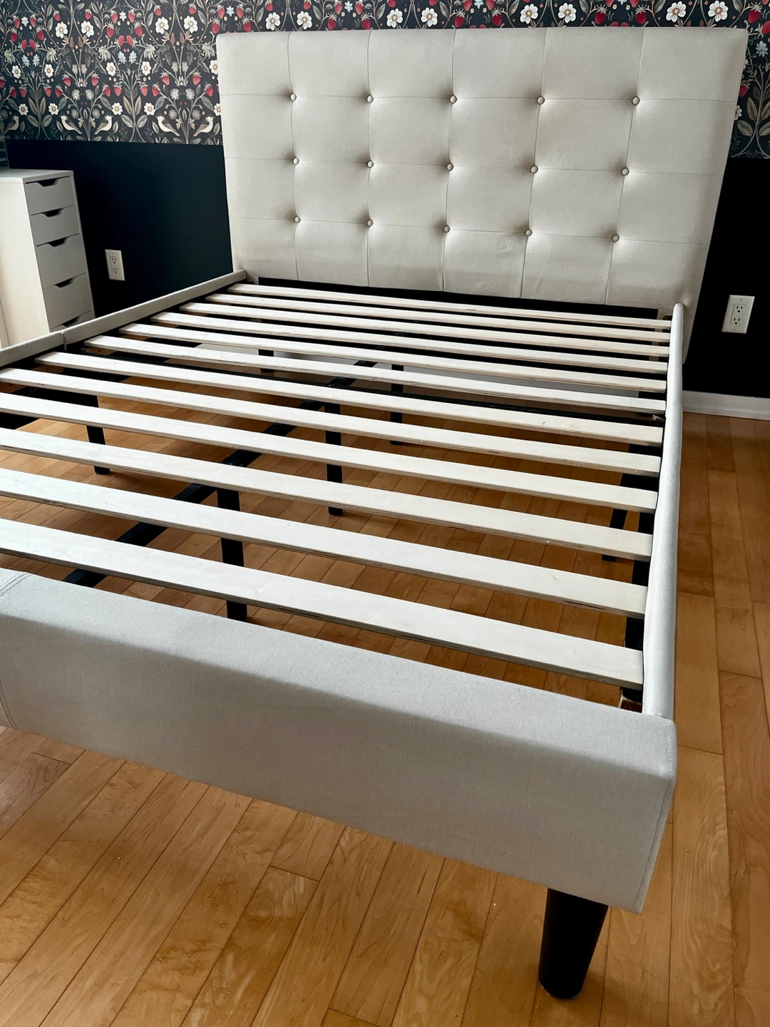 Tufted Upholstered Bed Frame - Queen