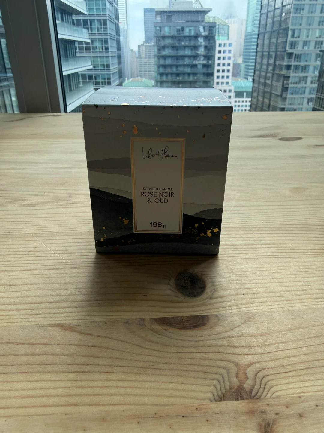 Life at Home Scented Candle - Rose Noir & Oud