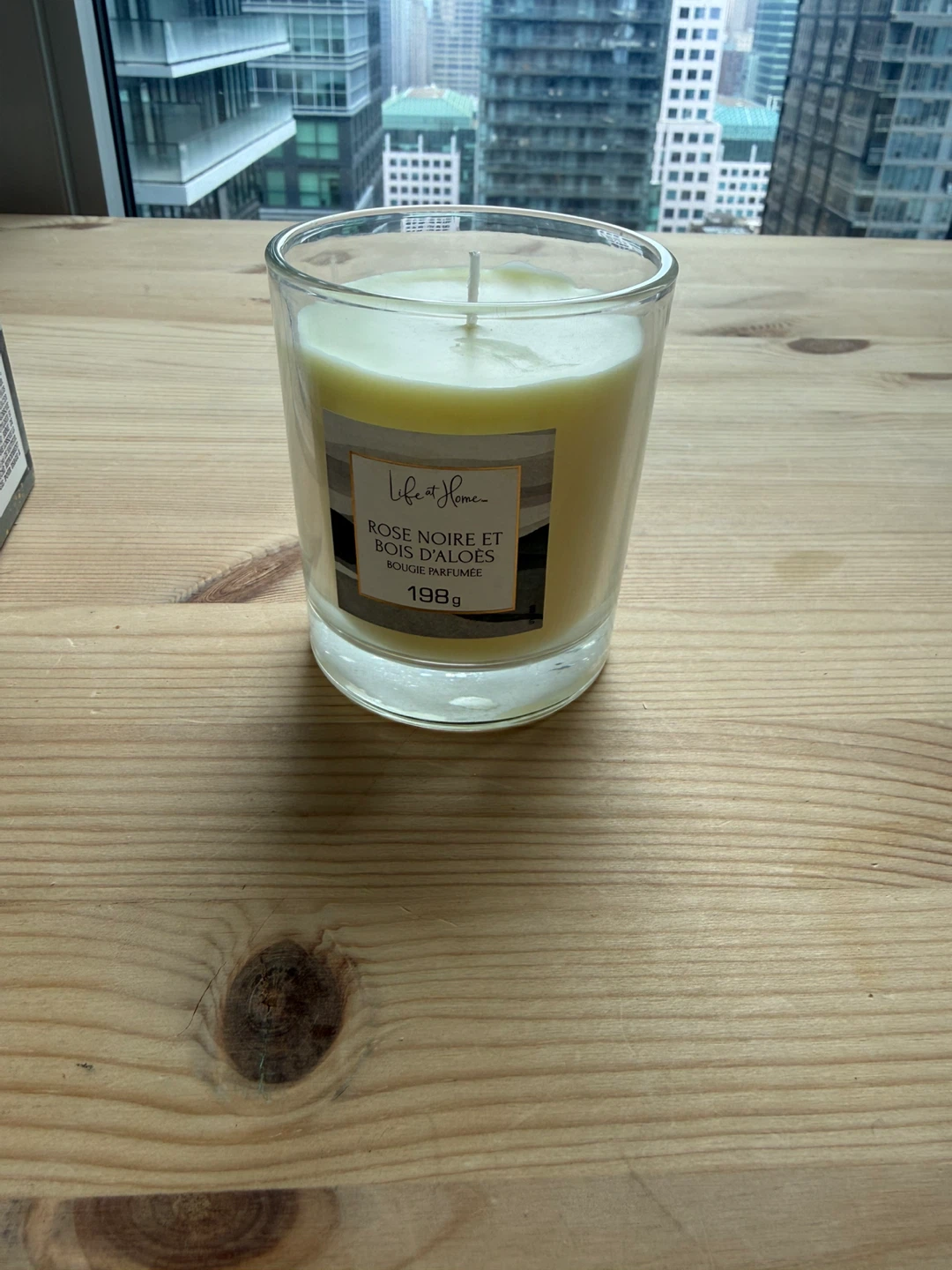 Life at Home Scented Candle - Rose Noir & Oud - photo 2