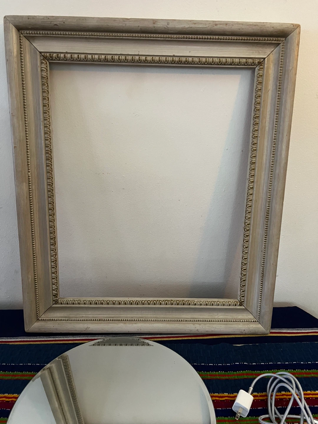 Vintage Ornate Picture Frame - Beige Wood - photo 2