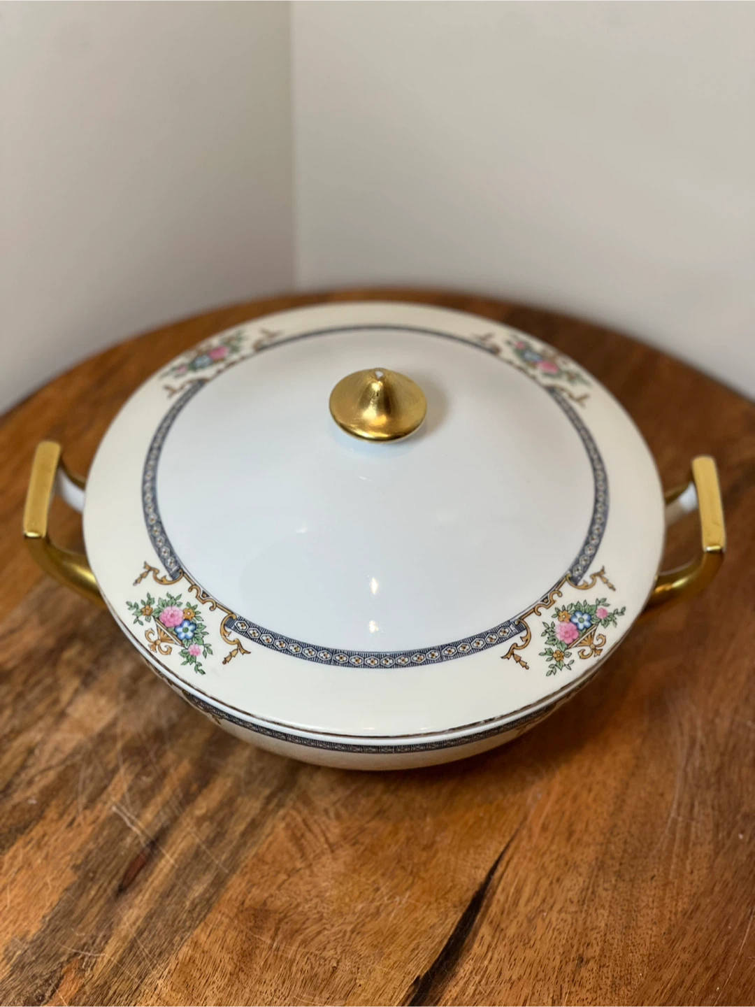Meito China Dolores Covered Vegetable Bowl - Vintage Hand Painte - photo 2