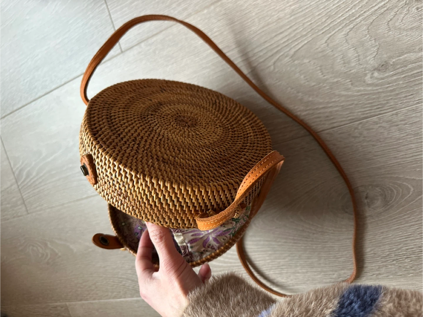 Casa Lovina Round Straw Rattan Shoulder Bag - photo 3