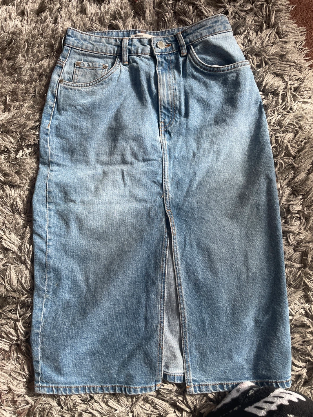 2 jeans, 2 casual pants and 3 skirts - photo 5