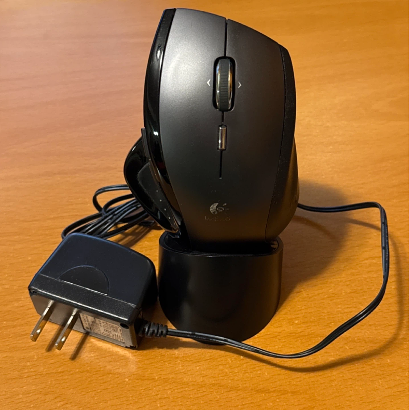 Logitech MX-Revolution Performance Ergonomic Wireless Mouse - photo 3