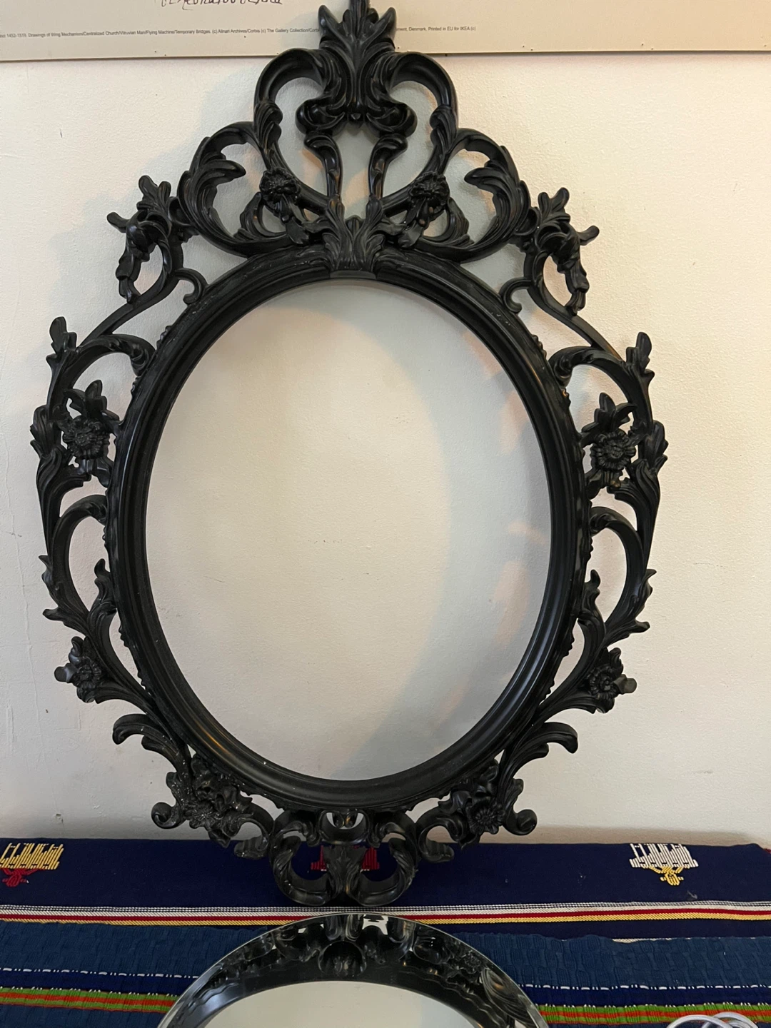 Ornate Black Oval plastic frame - photo 3