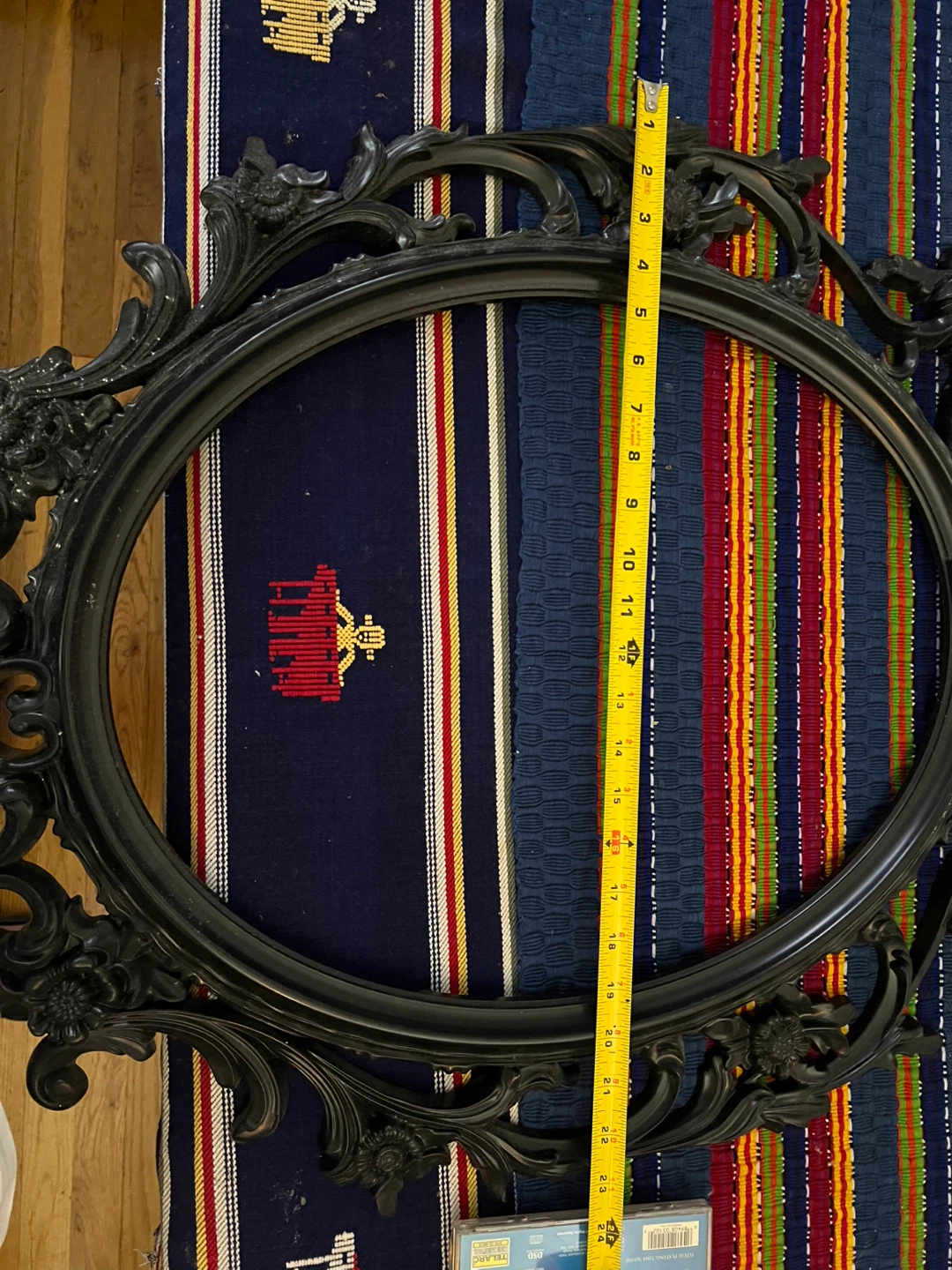 Ornate Black Oval plastic frame - photo 4