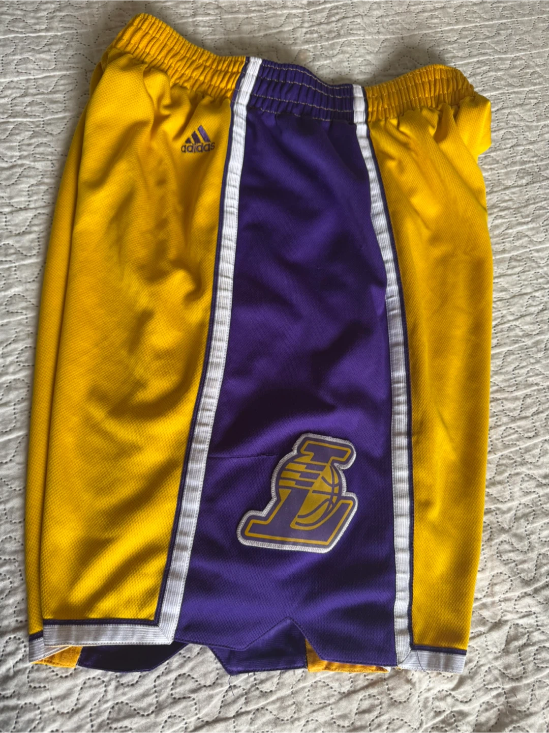 Vintage Adidas Los Angeles Lakers NBA Basketball Shorts Size L - photo 3